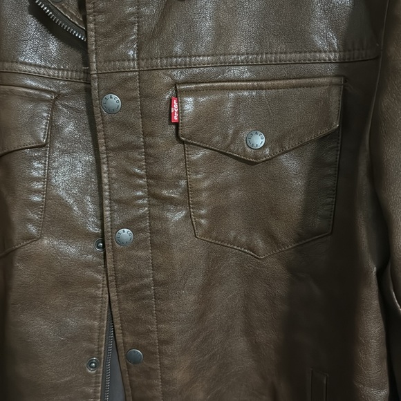 Levi Brown Coat - Picture 3 of 7
